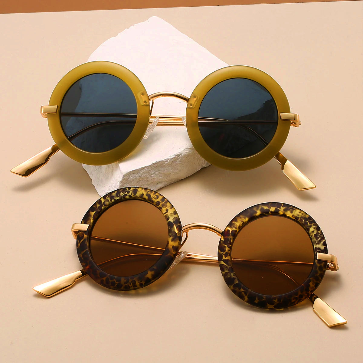 Nova Retro Sunglasses