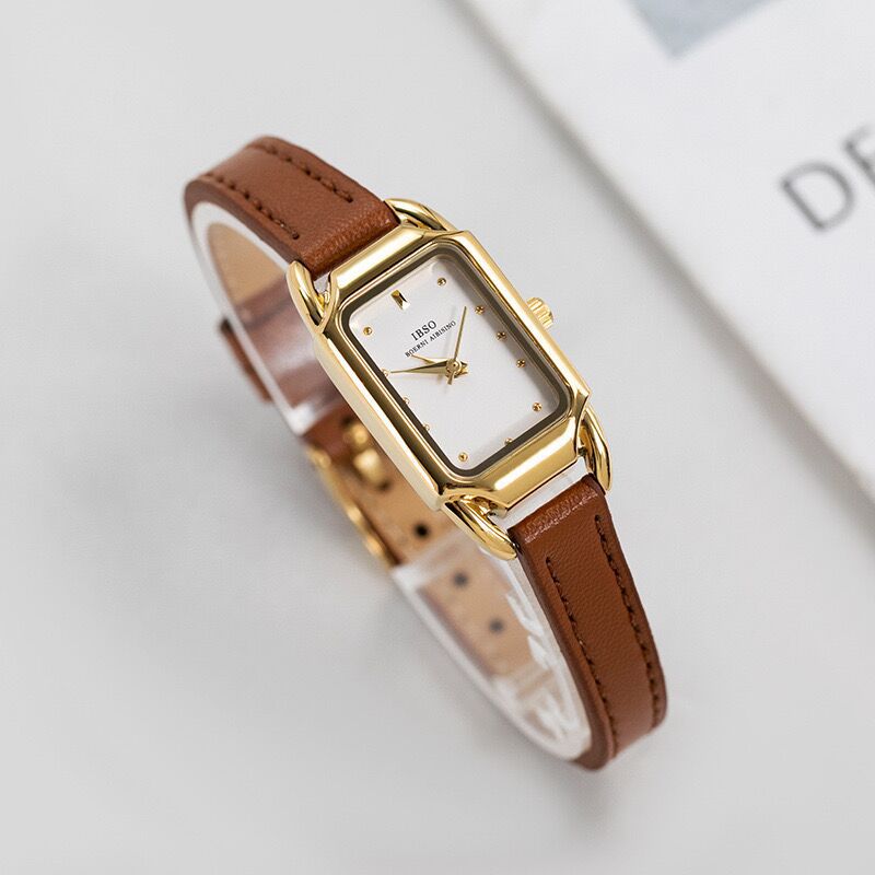 Vogue Minimalist Signature Watch