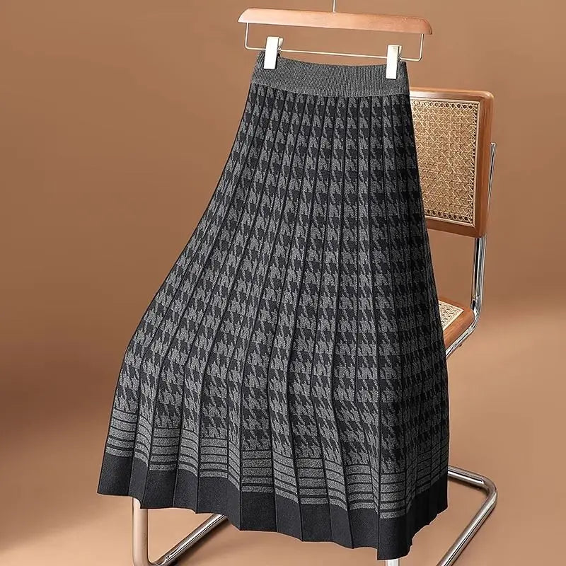 Cambria Knit Pleat Skirt