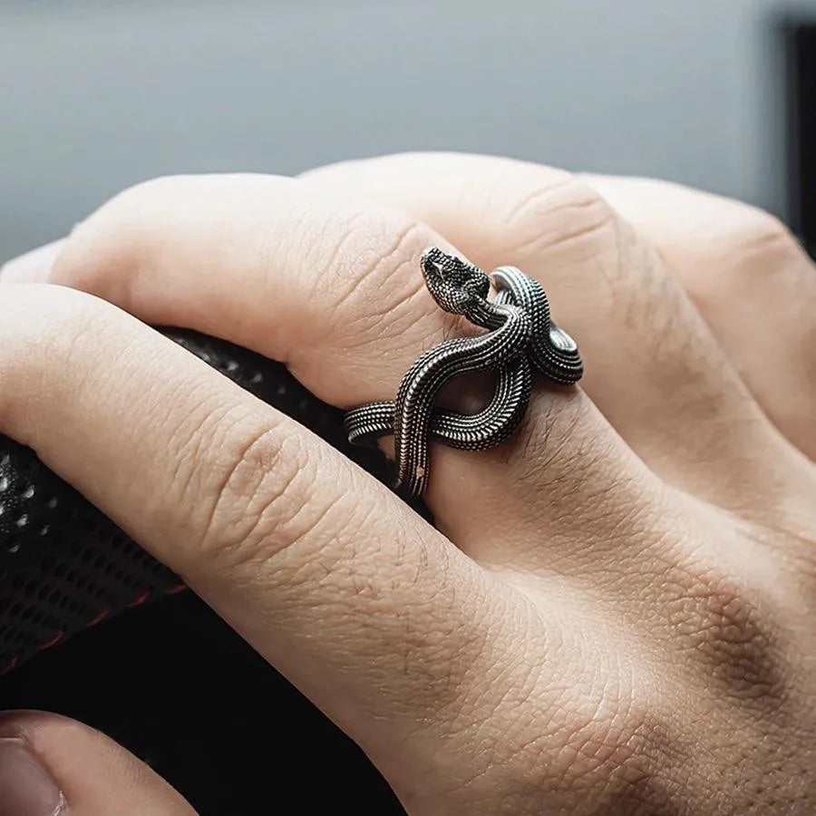 Viperé Sovereign Ring