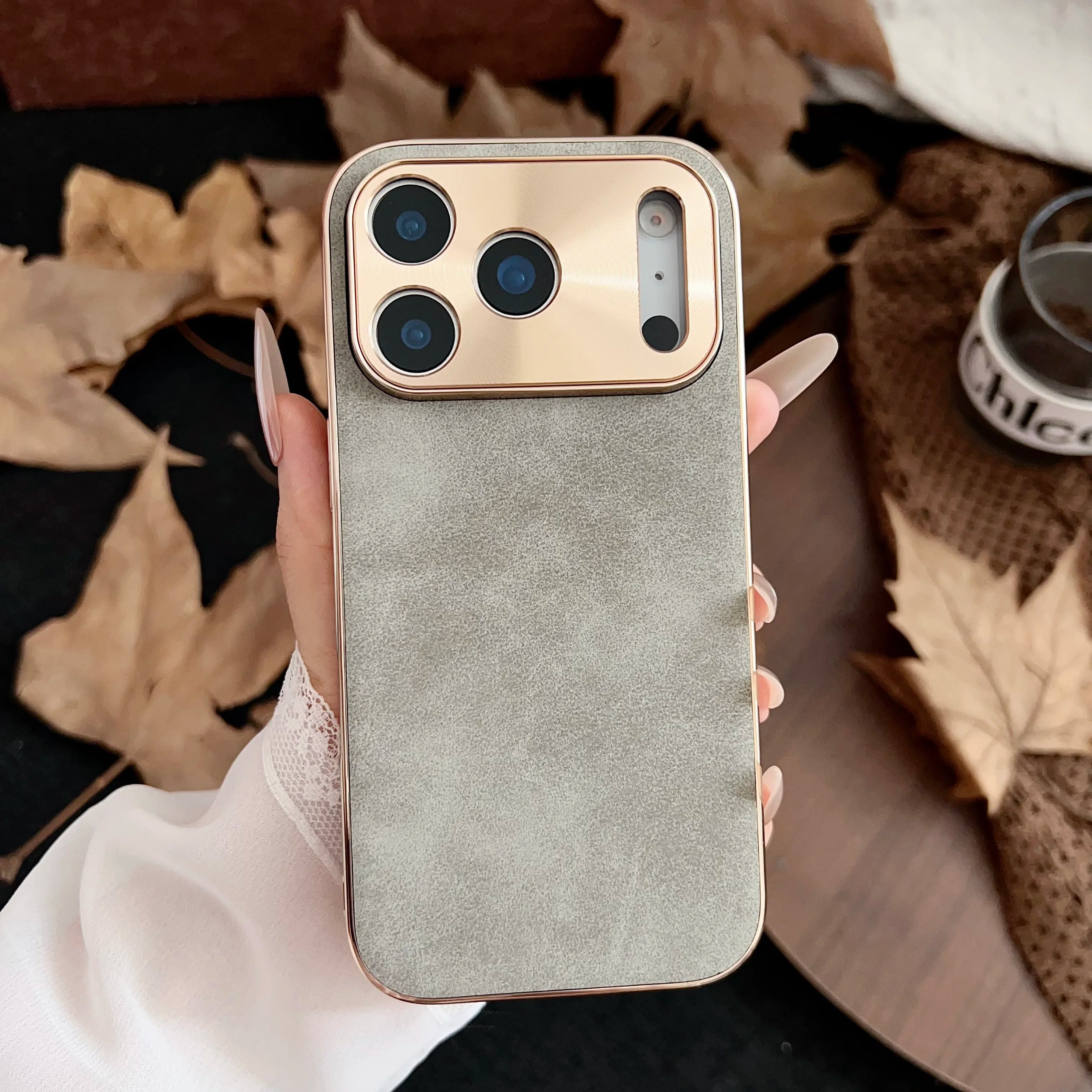 Savoy Halo Case