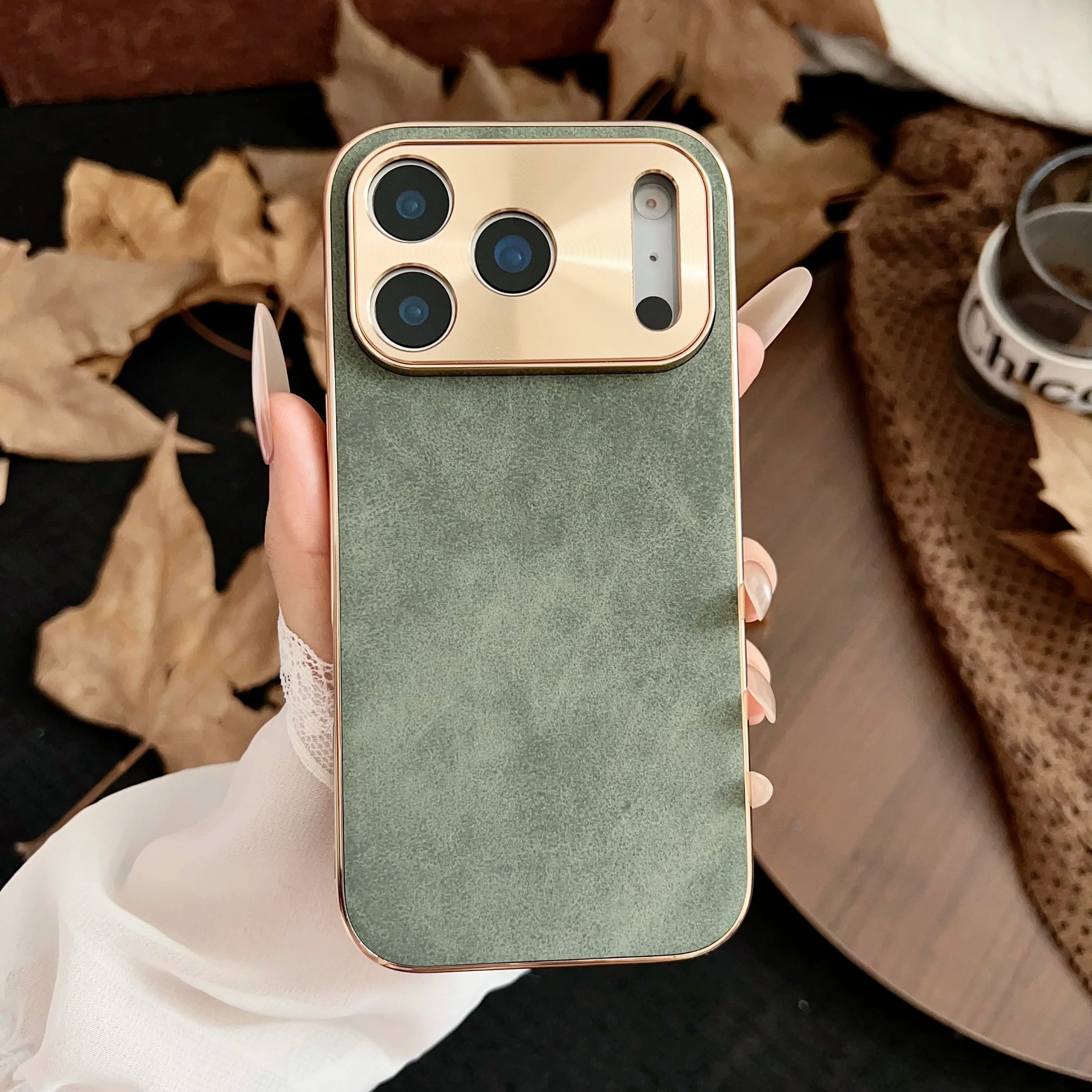 Savoy Halo Case